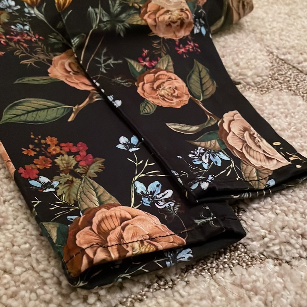 Floral Skin Jeans - Picture 5 of 11
